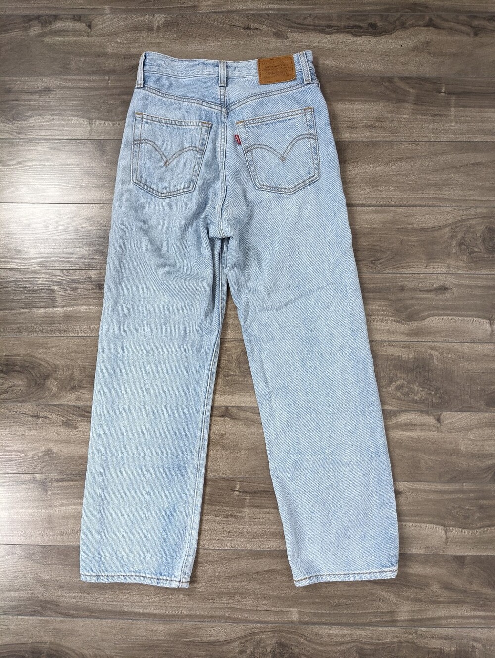 Levi's Women's Ribcage Straight Ankle Size 25 Light Wash - Picture 10 of 11